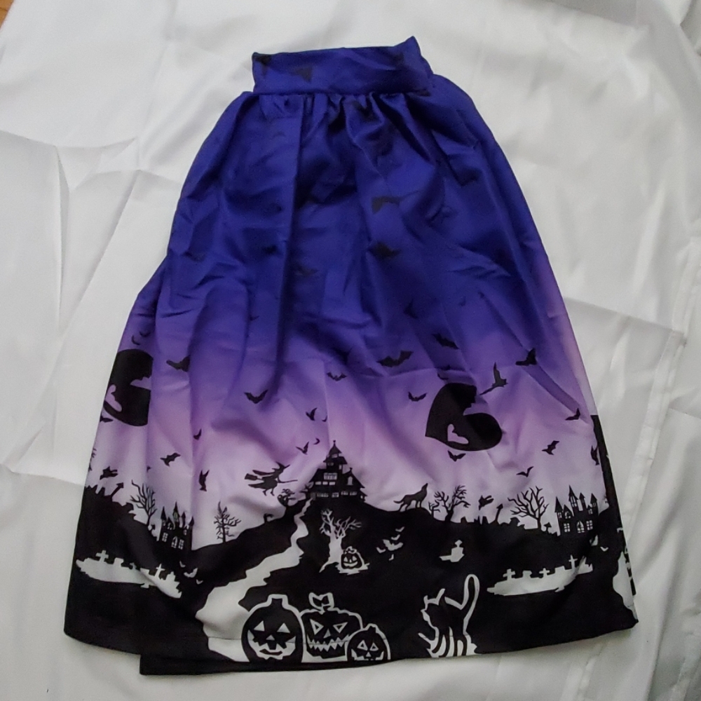 Size XL Halloween Skirt haunted house